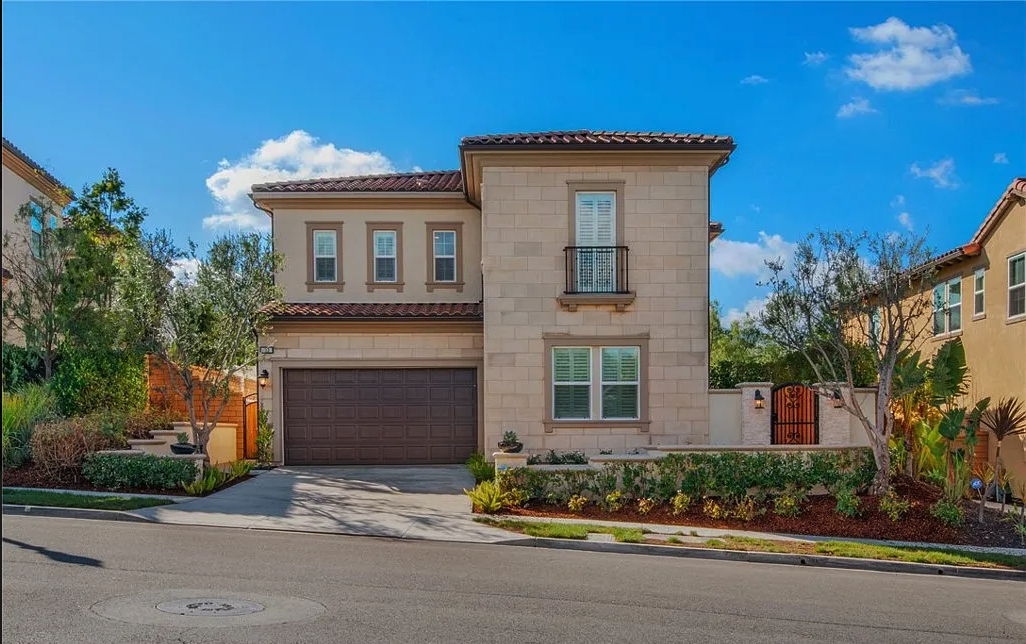 32 Cooper, Lake Forest